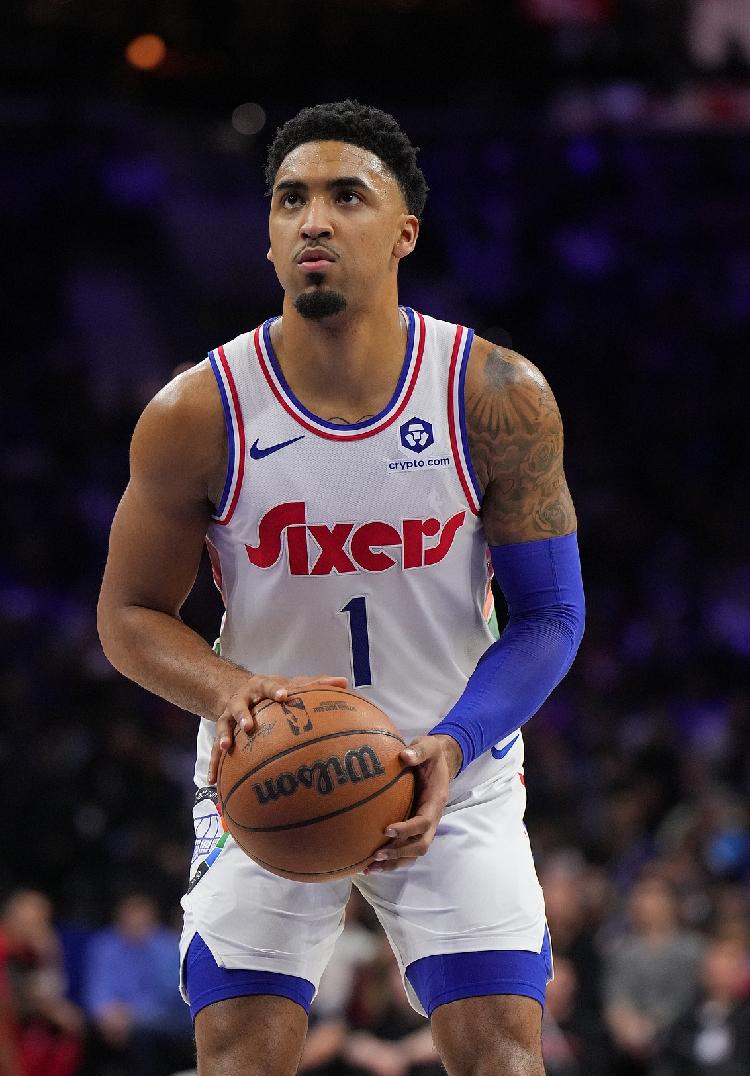 上海海港士气爆棚，年终总决赛首回合遇上费城76人，目标明确直指晋级的简单介绍